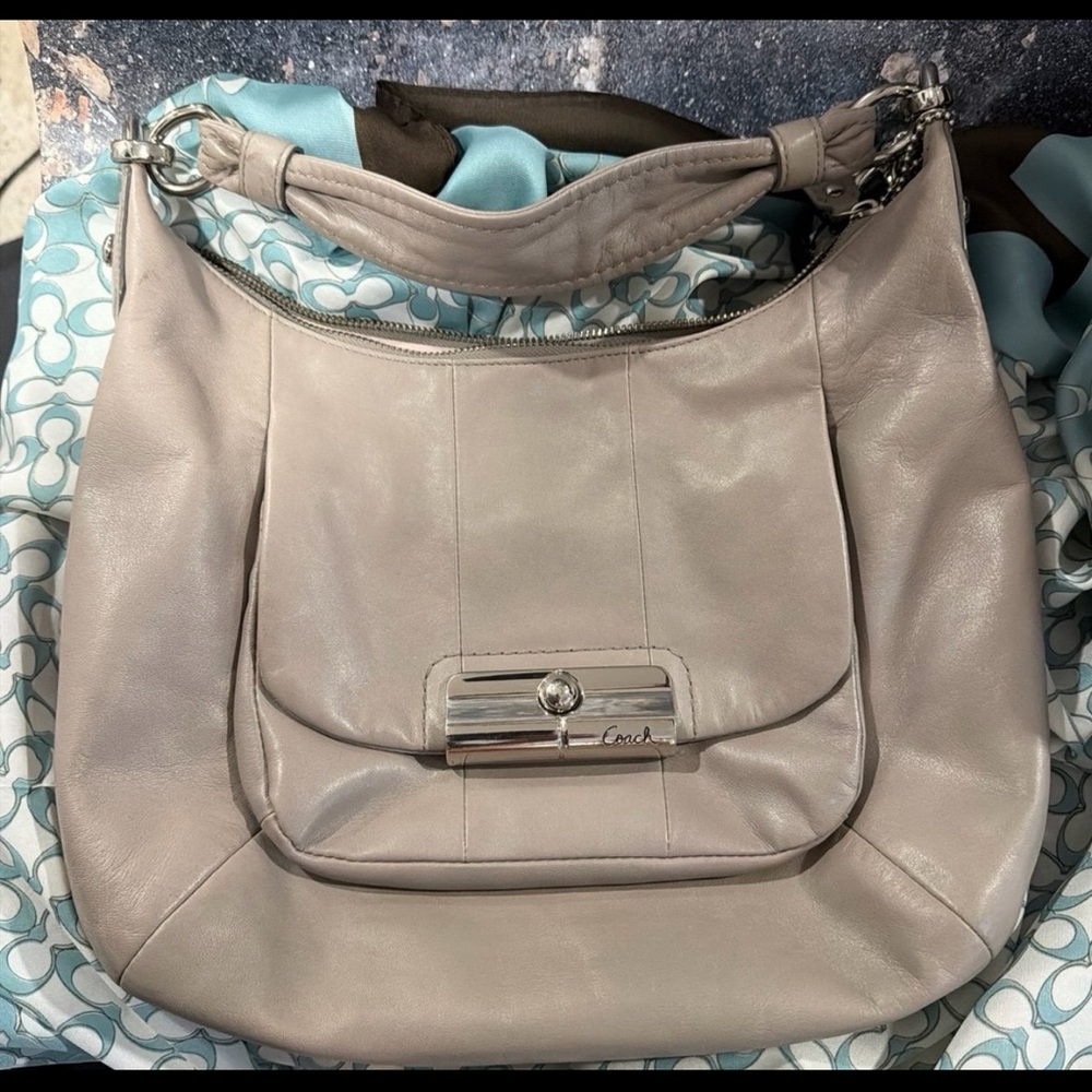 Coach Kristin SOLD SOLD Light Gray Taupe Leather Shoulder Bag EXCELLENT - Picture 6 of 12